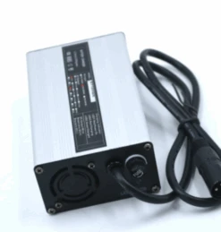 PowerXCharger XC3 LiFePO4 (14,6V) Uinsch=12,8V Uuitsch=12V